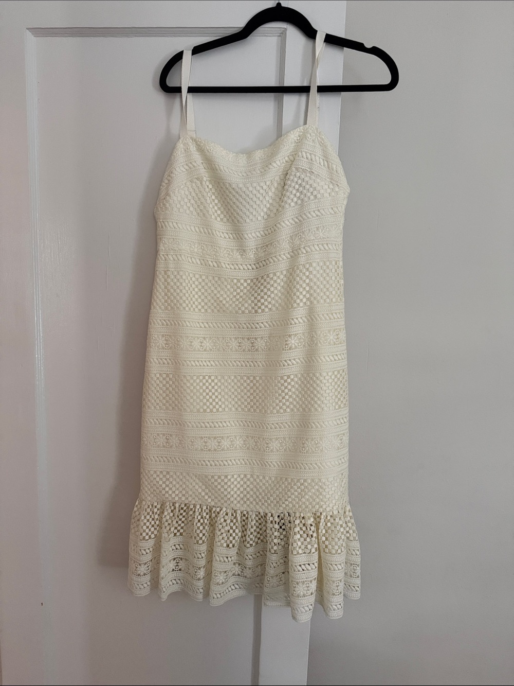 Women’s Cream Lace Spaghetti-Strap Dress
